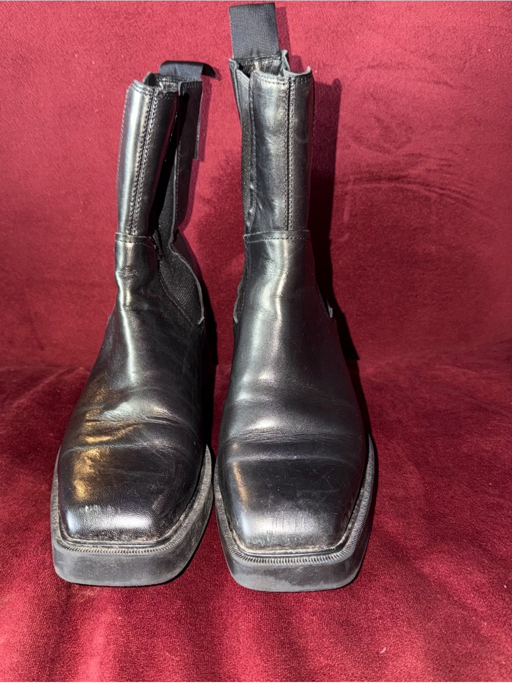 Vagabond Black Leather Square-Toe Chelsea Booties